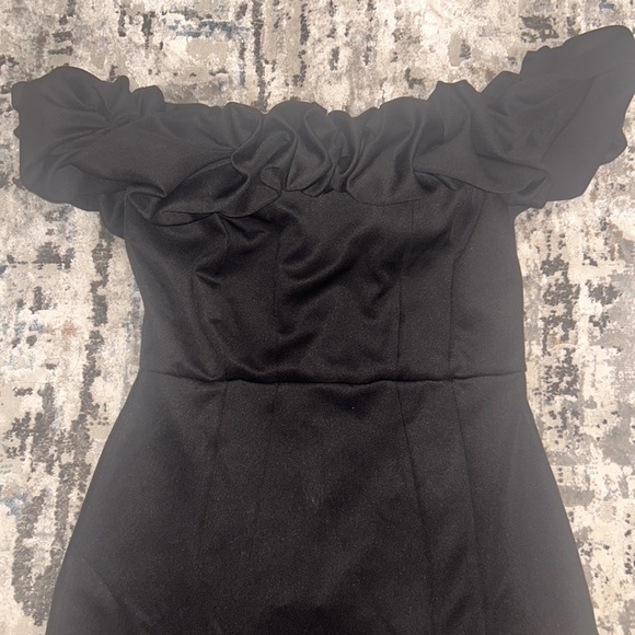 Black puff sleeve mini dress - Picture 4 of 8